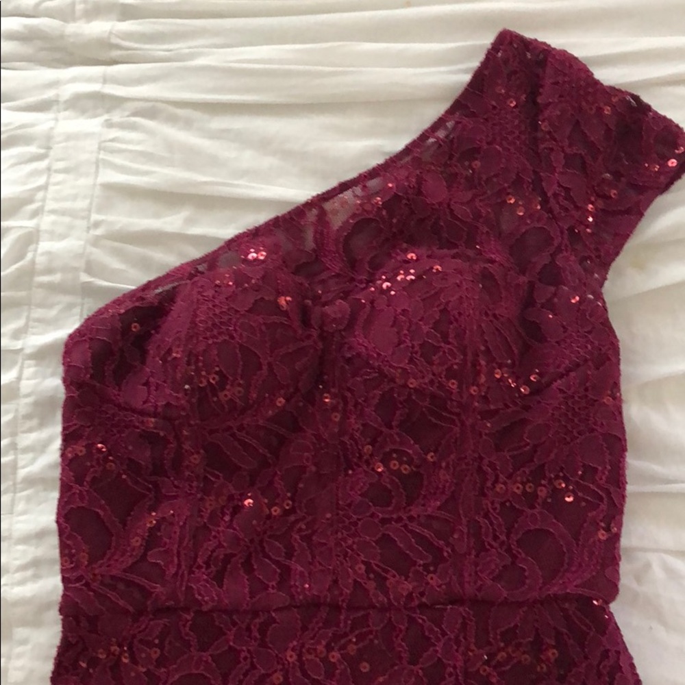 Burgundy lace dress w/ sequins (Fall, Holidays)